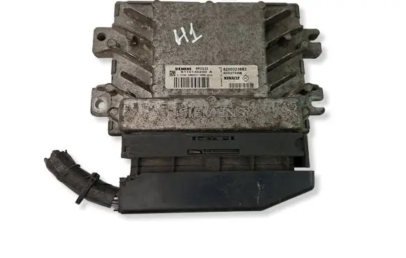 Renault Clio II Engine control unit/module 8200323683 8200272406 S110140200A