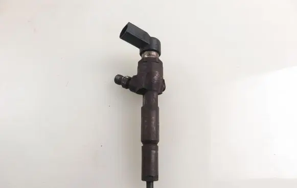 Fuel injector