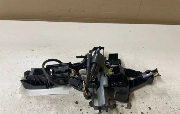 Jaguar XF X250 Rear door exterior handle/bracket 30784205 30784201