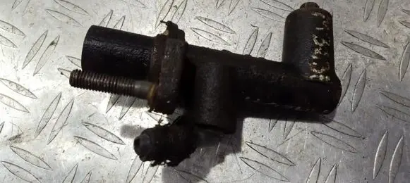 Mazda 323 F Clutch master cylinder