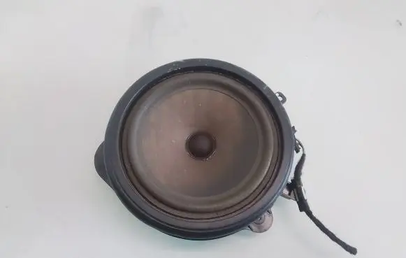 Audi A3 S3 8P Front door speaker 8P0035411