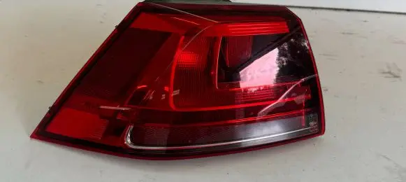 Volkswagen Golf VII Rear/tail lights 2VA01197705 5GM945095B 00075341