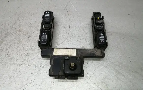 Mercedes-Benz C W202 Electric window control switch