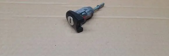 Volkswagen Bora Front door lock (next to the handle) 1U083716