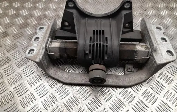 Mercedes-Benz C W206 Engine mount bracket A2062402801
