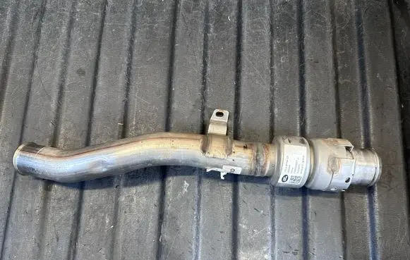 Land Rover Discovery 5 Intercooler hose/pipe FPLA9F788CD F1015135503 FPLA9F788C