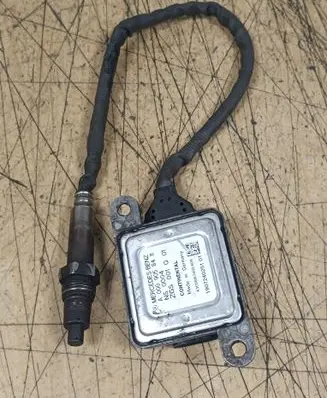 Mercedes-Benz V Class W447 Lambda probe sensor A0009058411