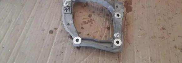 Peugeot 208 II A/C compressor mount bracket 9826641380