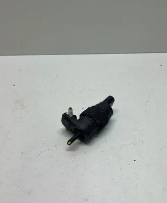 Audi A4 S4 B9 Windscreen/windshield washer pump 8K9955647