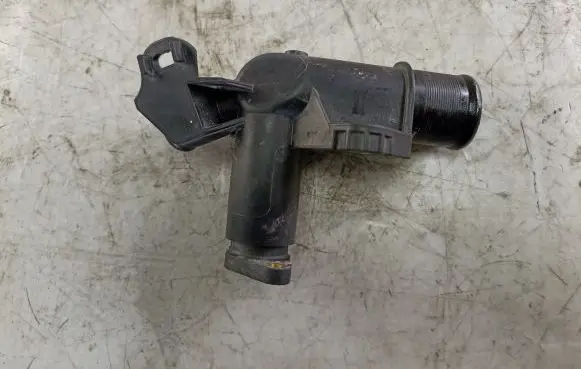 Citroen DS5 Engine coolant pipe/hose 9684588980