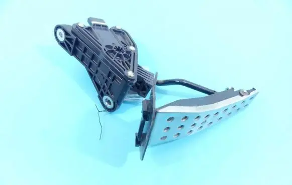 Honda Civic Accelerator throttle pedal JM08A IMPRK1122359
