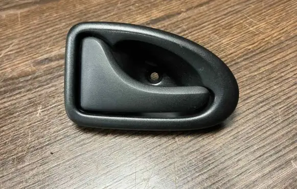 Iveco Daily 4th gen Front door interior handle 7700830078