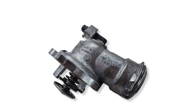 Mercedes-Benz E C207 W207 Thermostat/thermostat housing A6422002215