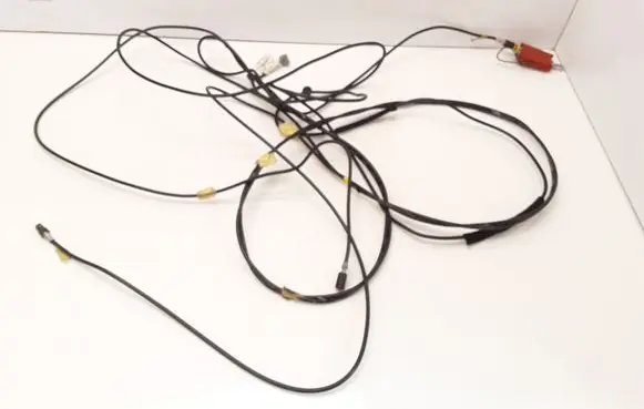 Renault Espace - Grand espace IV Aerial antenna amplifier 8200061683 8200559486A 8200559486