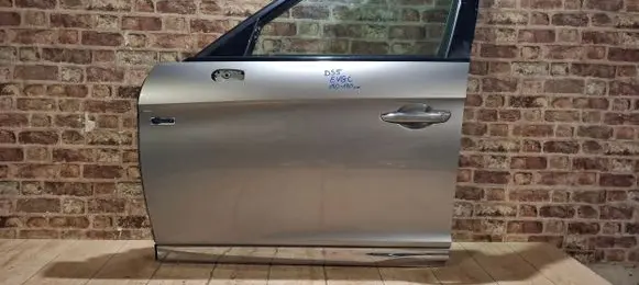 Citroen DS5 Front door