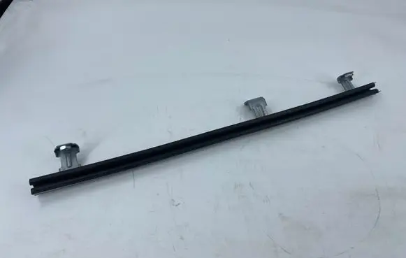Renault Master III Front door windshield rail D8200683411