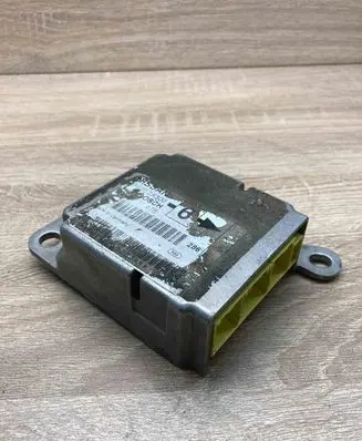 Nissan Terrano Airbag control unit/module 988202X300 0285001478
