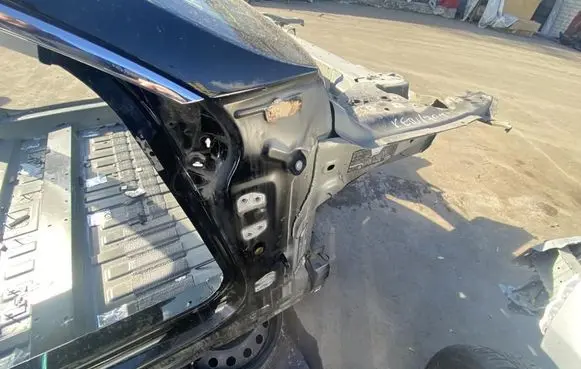 Tesla Model S Front quarter panel 