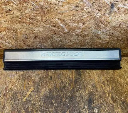 Mercedes-Benz S W140 Front sill trim cover
