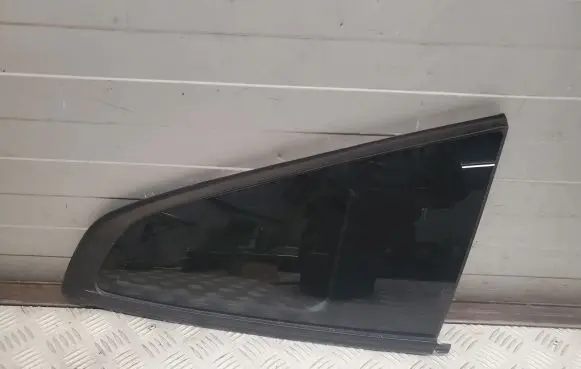 Ford Mustang VI Rear side window FR3B6329701AF