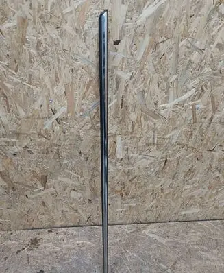 Mini One - Cooper Clubman R55 Front door glass trim molding 7146091