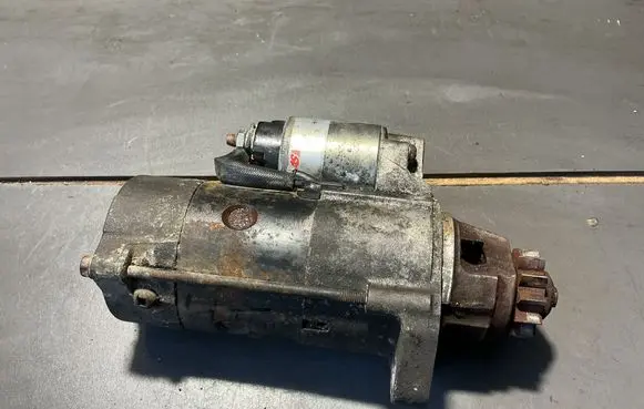 Nissan X-Trail T30 Starter motor 233008H801 M008T71471