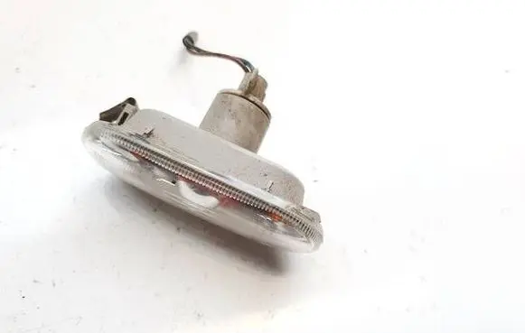 Seat Exeo (3R) Front fender indicator light 6L0949117A
