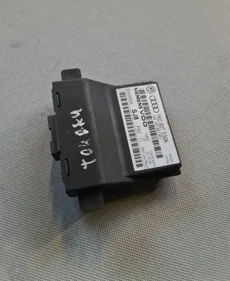 Volkswagen Touran I Gateway control module 1K0907530K 1K0907951 5WK50000A
