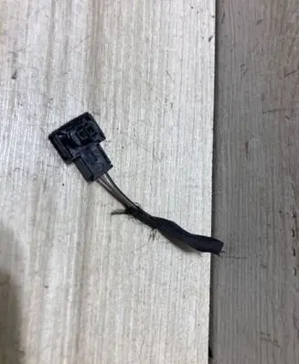 BMW 7 F01 F02 F03 F04 Front seatbelt 6905140