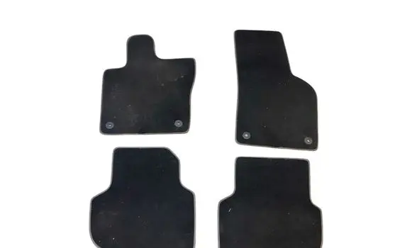 Volkswagen Jetta VI Car floor mat set 5C7863011