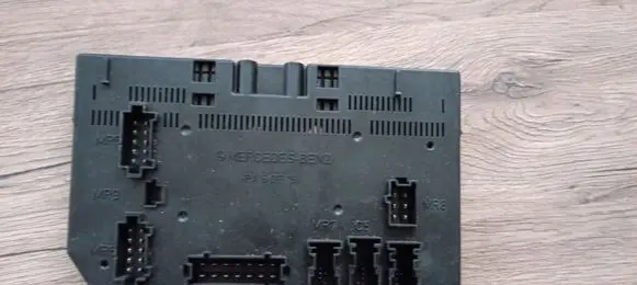 Mercedes-Benz S W221 SAM control unit A2215401001