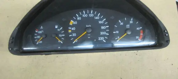 Mercedes-Benz E W210 Speedometer (instrument cluster) 2105406547
