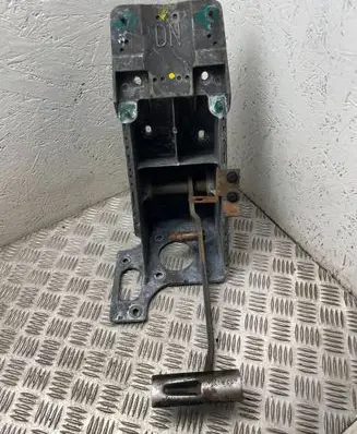Dodge Durango Brake pedal 009837ab