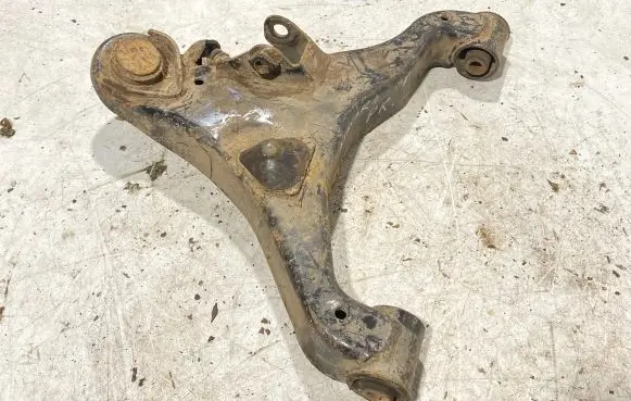 Front lower control arm/wishbone