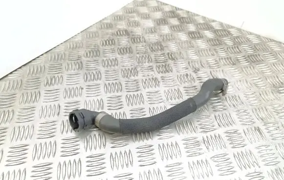 BMW 1 E81 E87 Engine coolant pipe/hose 1437865
