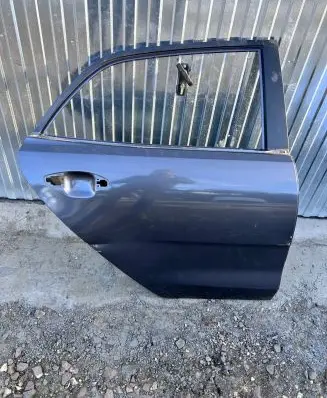 KIA Rio Rear door