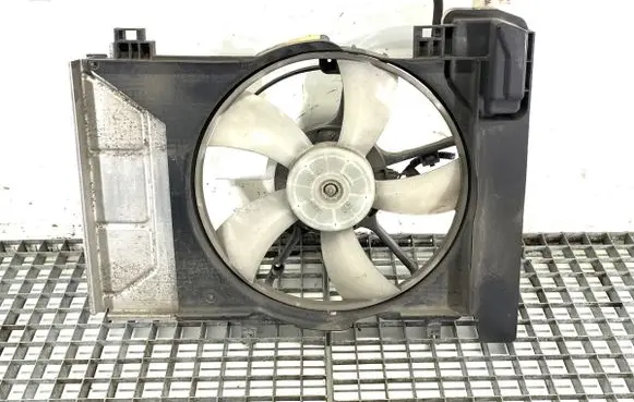 Toyota Yaris Fan set MF422750-6442