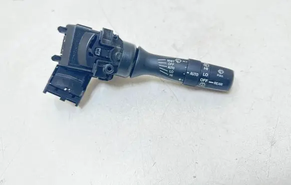 Toyota Auris 150 Other switches/knobs/shifts 17F003LH