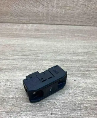 BMW 5 E60 E61 Sunroof switch 6907288