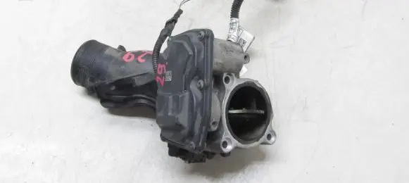 Toyota Avensis T270 Electric throttle body valve 3465672