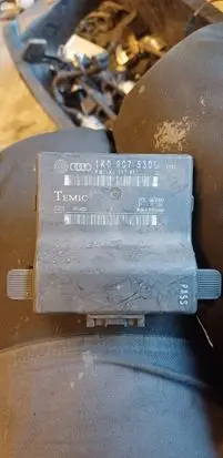 Volkswagen Golf V Gateway control module 1K0907530C 1K0907951