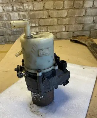 Mazda 3 I Electric power steering pump 