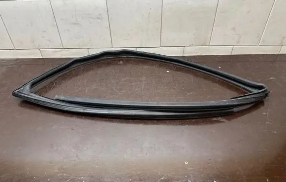 Renault Koleos II Rubber seal front coupe door 803313616R