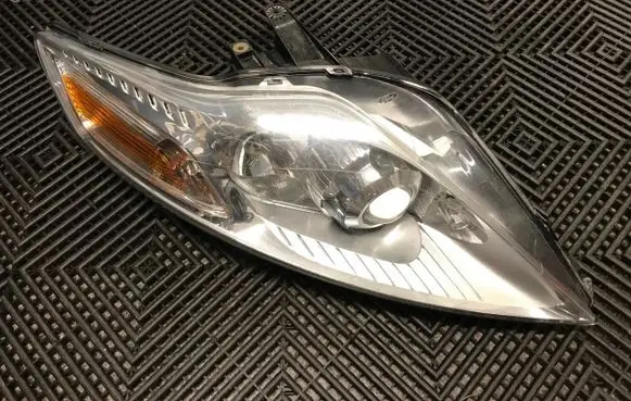Ford Mondeo MK IV Headlight/headlamp