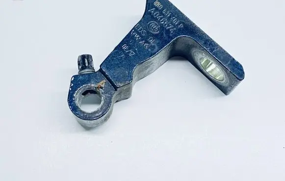 Volkswagen Golf VII Front door upper hinge 8K0831401P