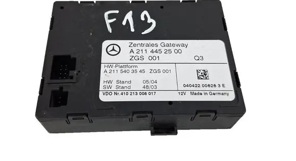Mercedes-Benz C W203 Gateway control module A2114452500
