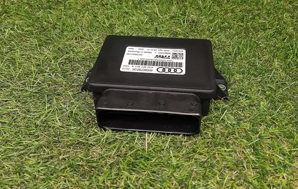 Audi A6 S6 C7 4G Hand brake control module 4H0907801H 4H0907801A