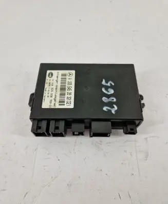 Mercedes-Benz Sprinter W906 Tow bar trailer control unit/module A1695453932