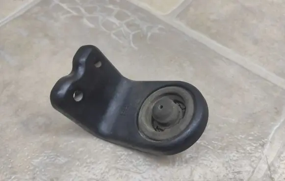 Hyundai ix 55 Radiator mount bracket
