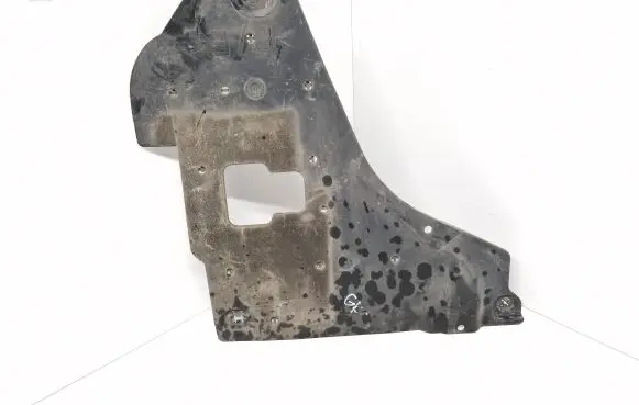 Rear underbody cover/under tray